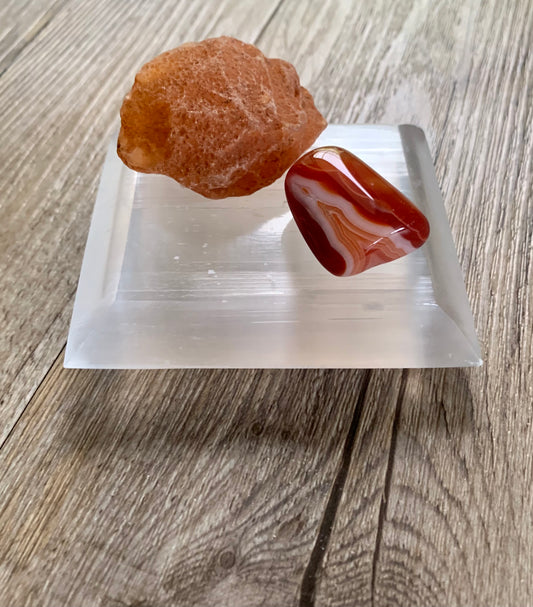 Selenite Charging Plate