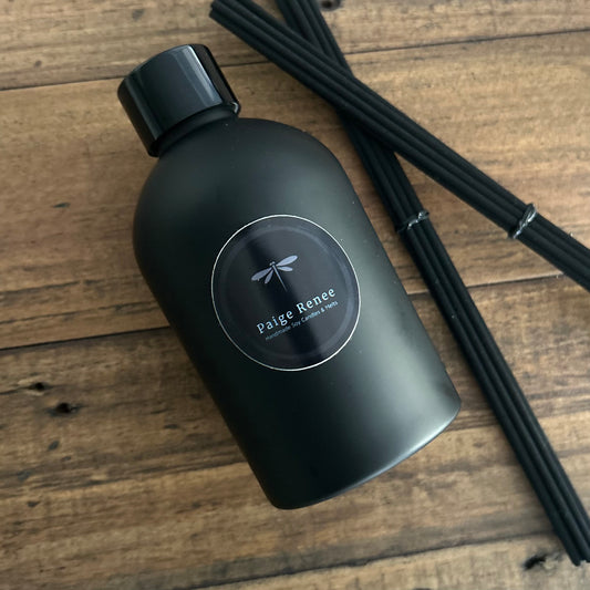Reed Diffuser | 210ml | Signature Black + 10 Reeds