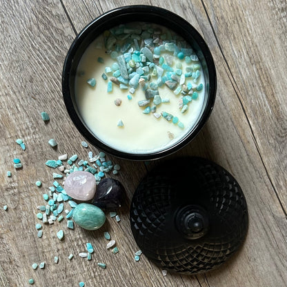 AQUARIUS Gift Box | 60hr Candle + Crystals | Zodiac Collection