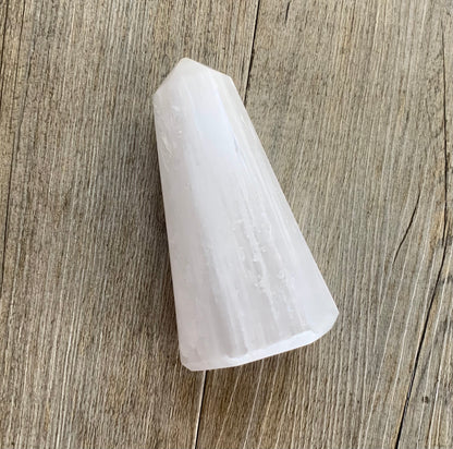 Selenite Generator | Obelisk