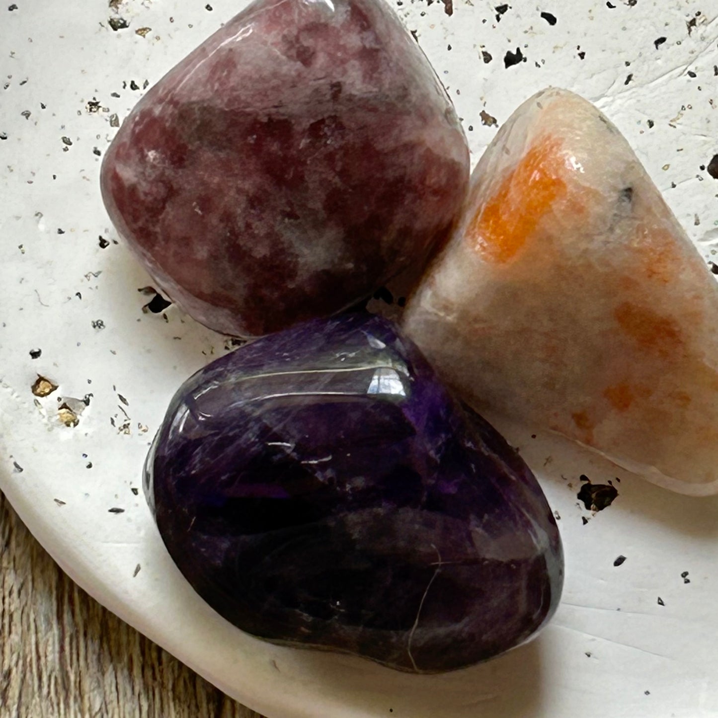 LIBRA Gift Box | 60hr Candle + Crystals | Zodiac Collection