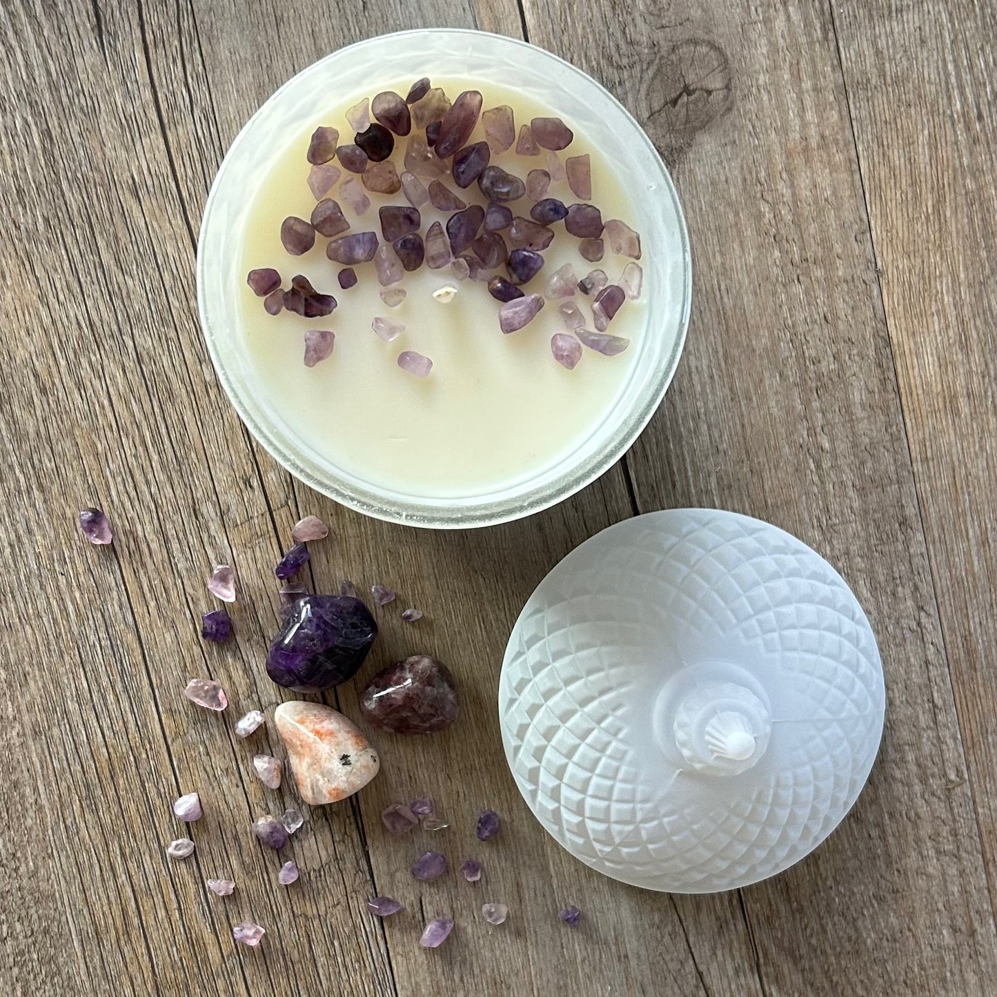 LIBRA Gift Box | 60hr Candle + Crystals | Zodiac Collection