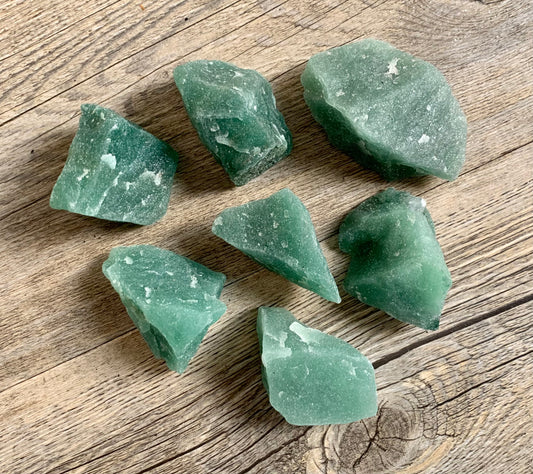 Green Aventurine | Raw Stone (Medium)
