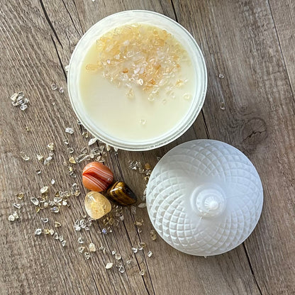 LEO Gift Box | 60hr Candle + Crystals | Zodiac Collection