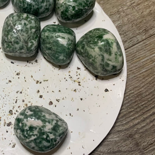 Jade (Green Spot) |Tumbled Stone