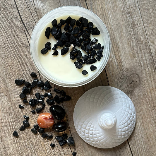 CAPRICORN Gift Box | 60hr Candle + Crystals | Zodiac Collection
